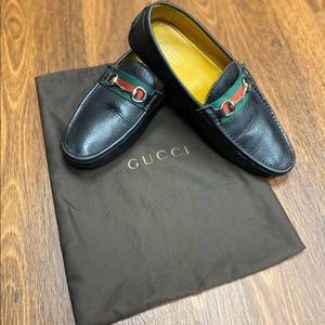 Gucci shoes !!